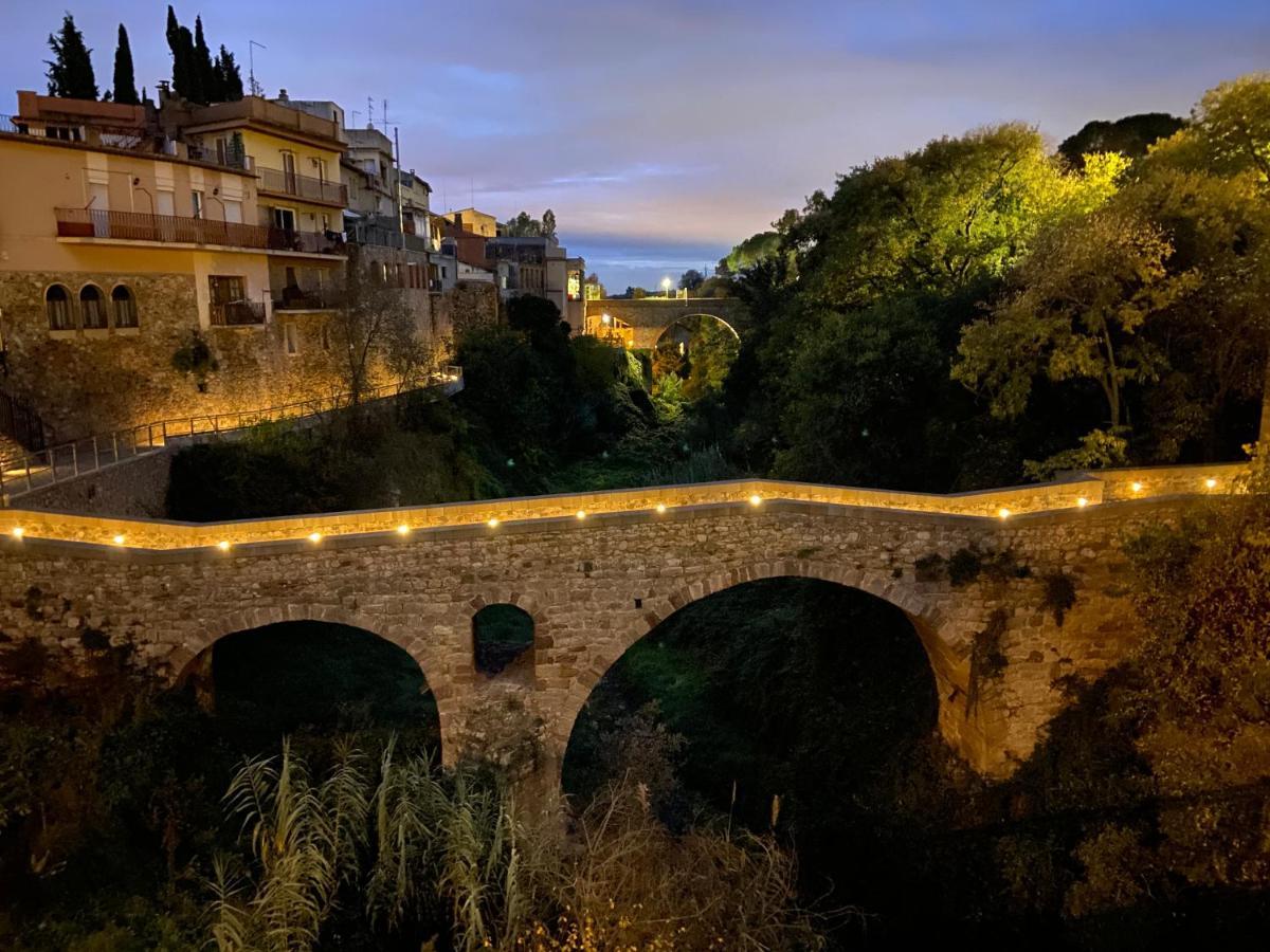 Casa De Poble Termes Romanes Кальдес-де-Монбуй Экстерьер фото